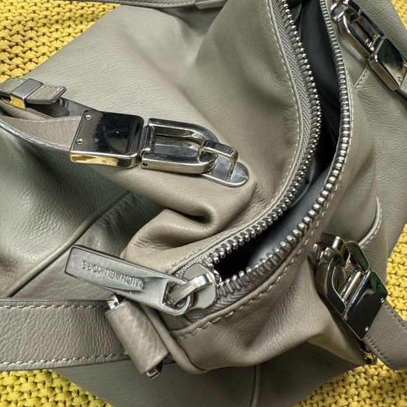 Michael kors shoulder bag - Picture 16 of 16